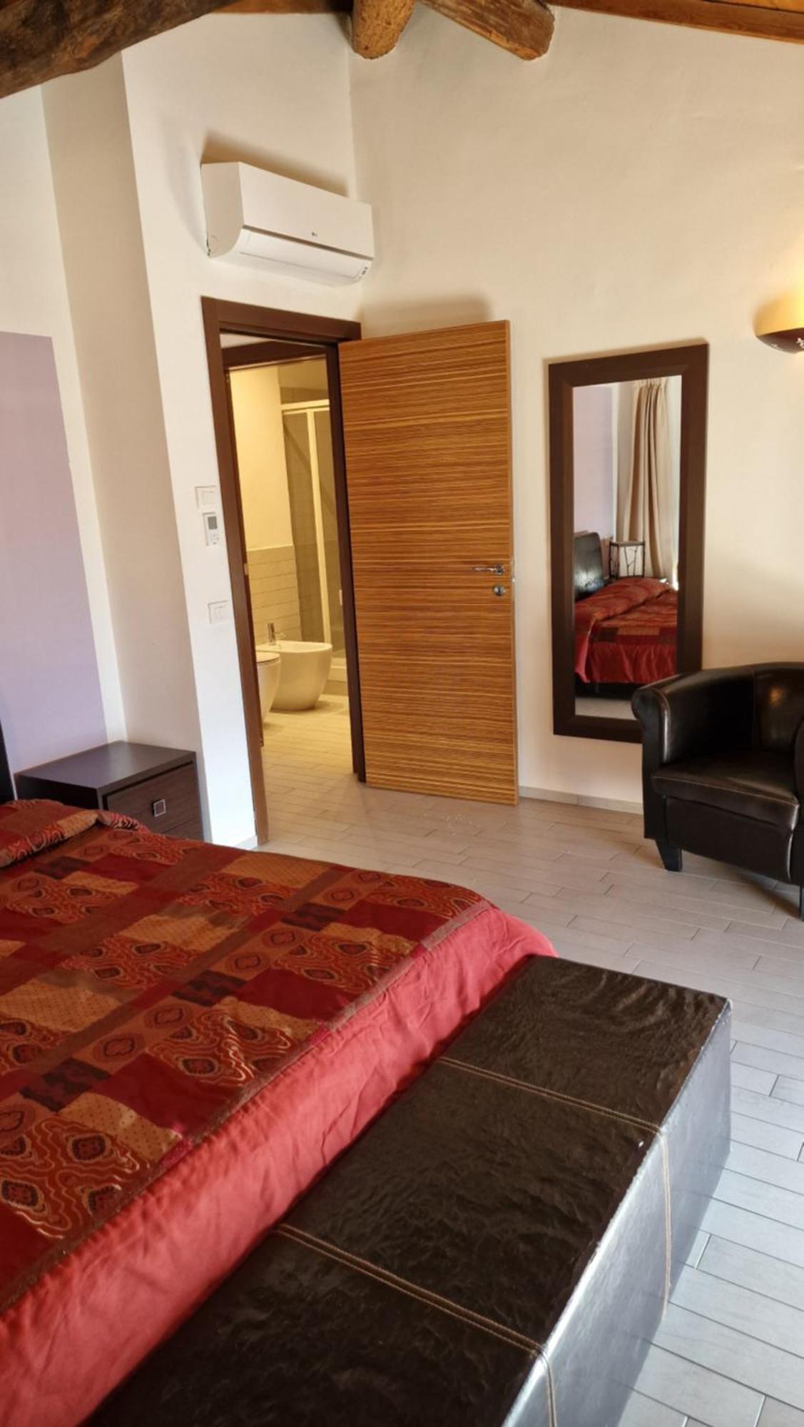 Aparthotel Cala Dei Mori Livorno Exterior foto