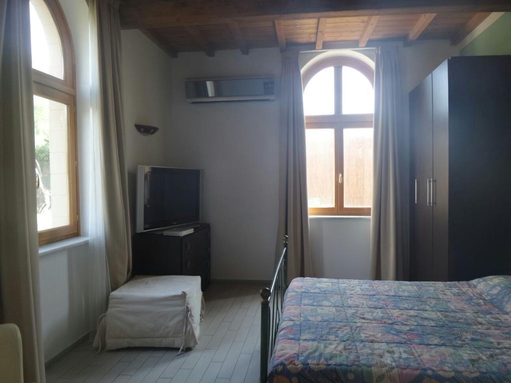 Aparthotel Cala Dei Mori Livorno Exterior foto